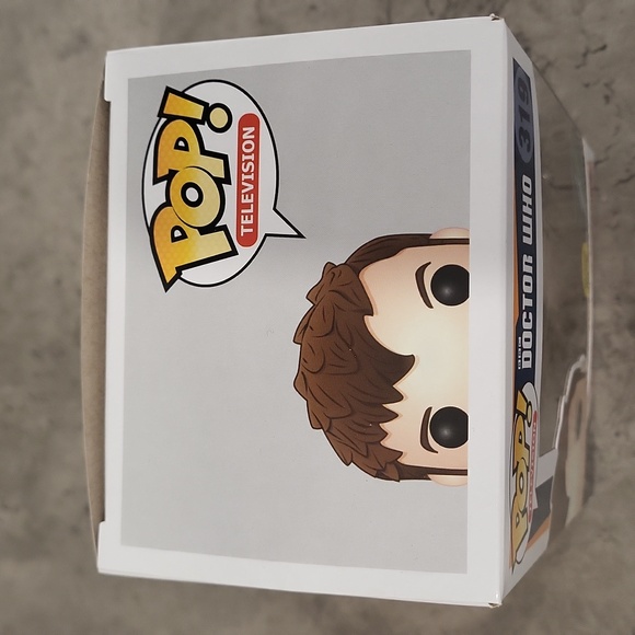 Funko Pop! Doctor Who - Tenth Doctor Regeneration #319 (Glow in the Dark) - Picture 7 of 8